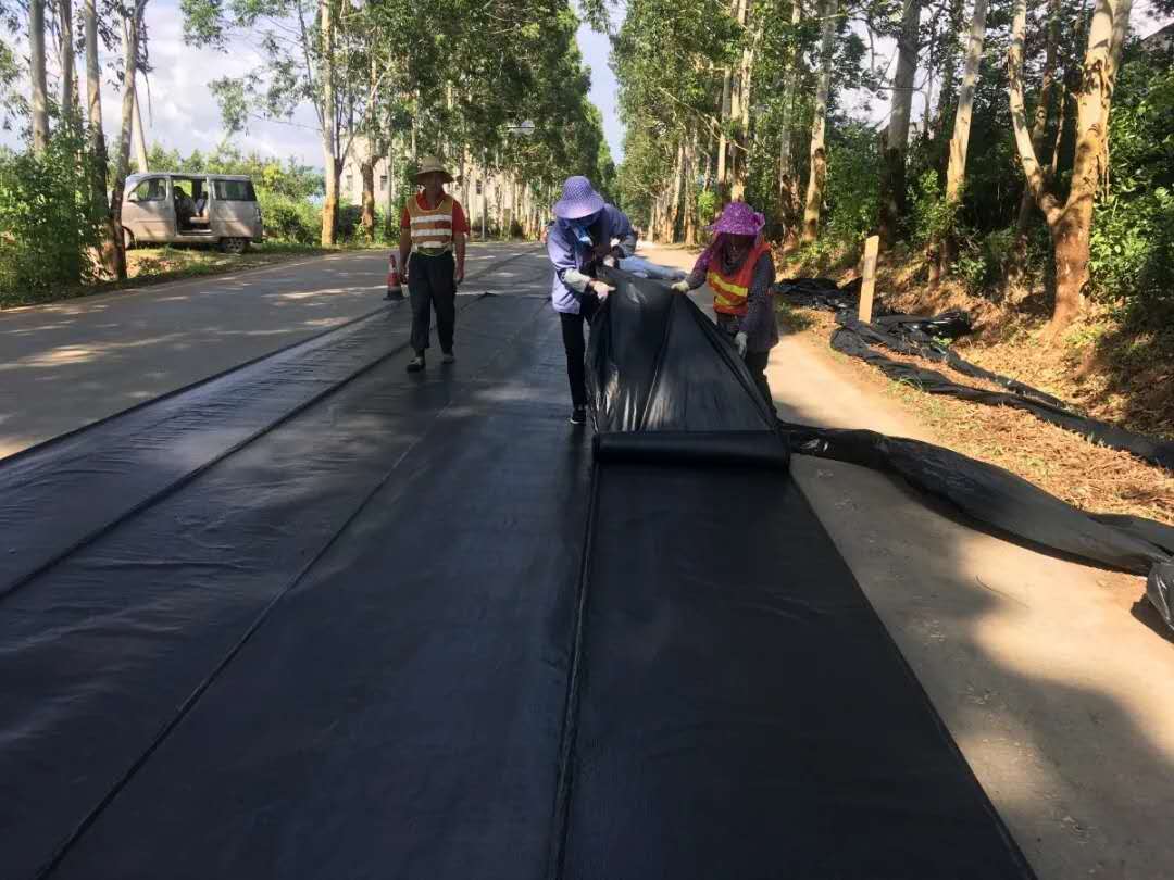 层间裂缝处治神器：嘉格抗裂贴的四大作用